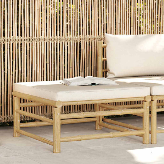 Apoio de pés para jardim com almofadão branco nata bambu